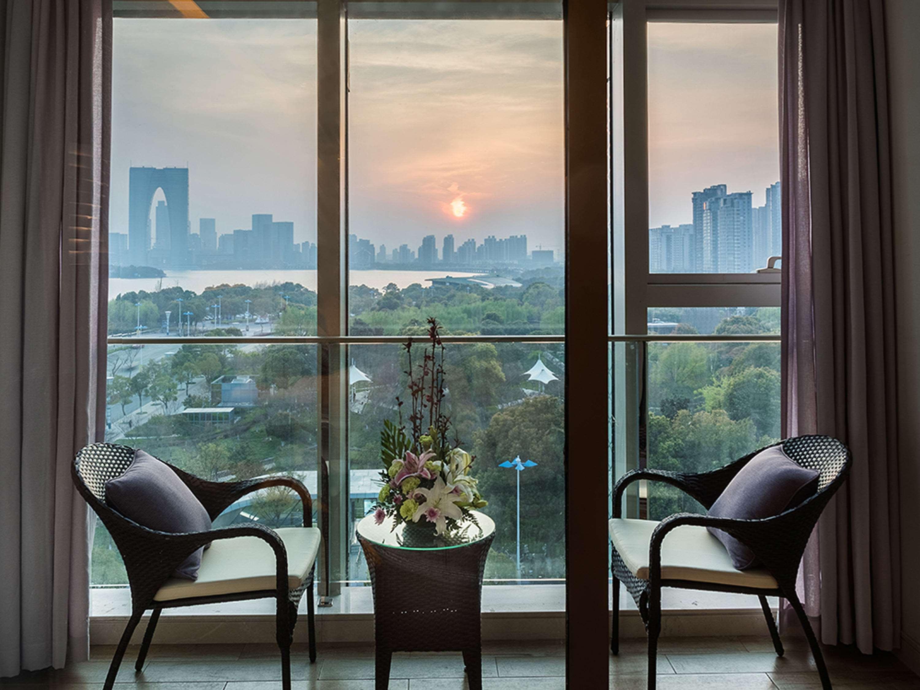 Novotel Jinji Lake Suzhou Sip Экстерьер фото